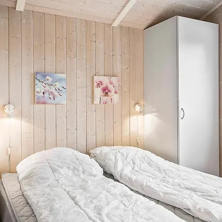 Newer Well Maintained Holiday With And Sauna